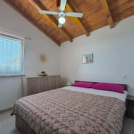 Villa Mark * マリナ