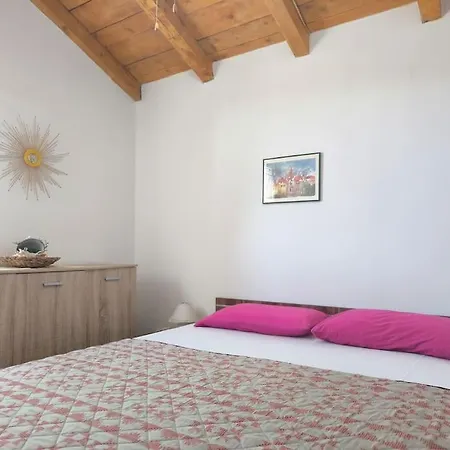 Villa Mark * マリナ