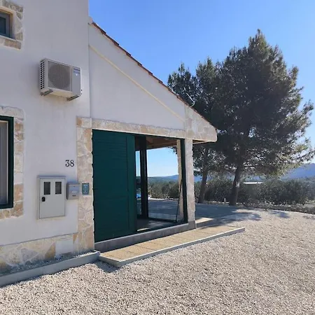Villa Mark * マリナ